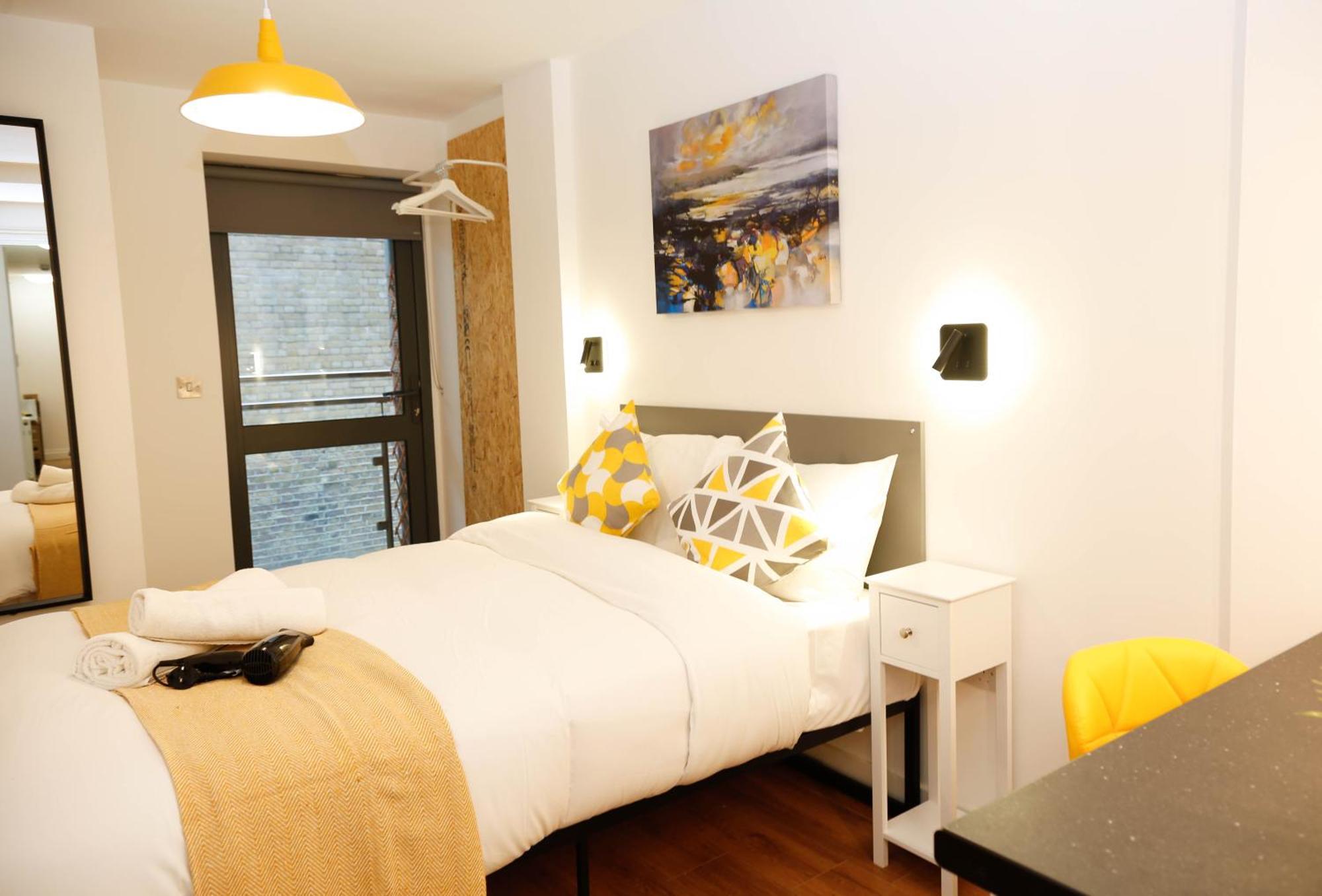 New Luxury Rooms In The Heart Of London Next To Shops, Cafes, Bars & Metro With Shared Bathrooms Екстер'єр фото