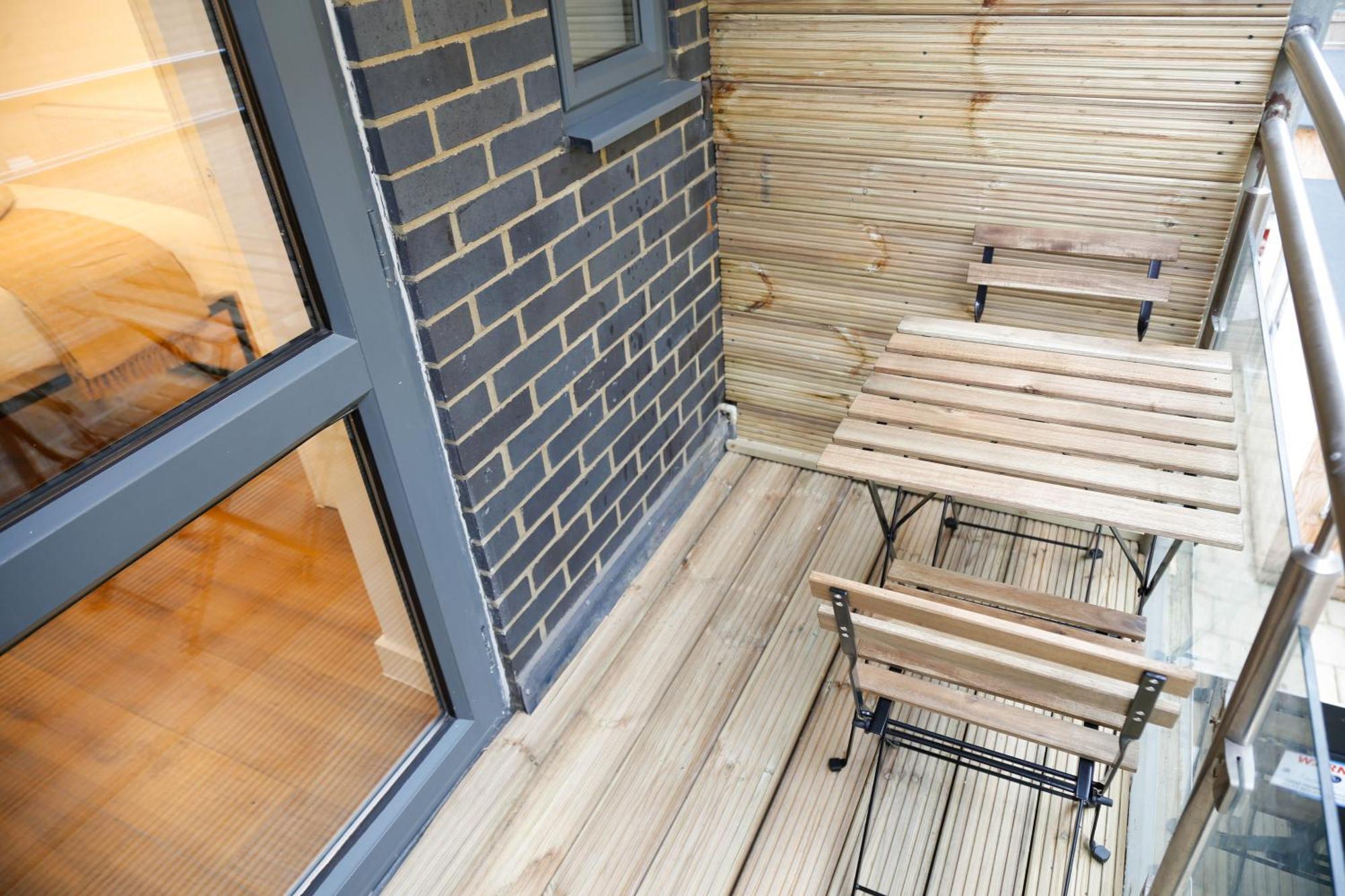 New Luxury Rooms In The Heart Of London Next To Shops, Cafes, Bars & Metro With Shared Bathrooms Екстер'єр фото