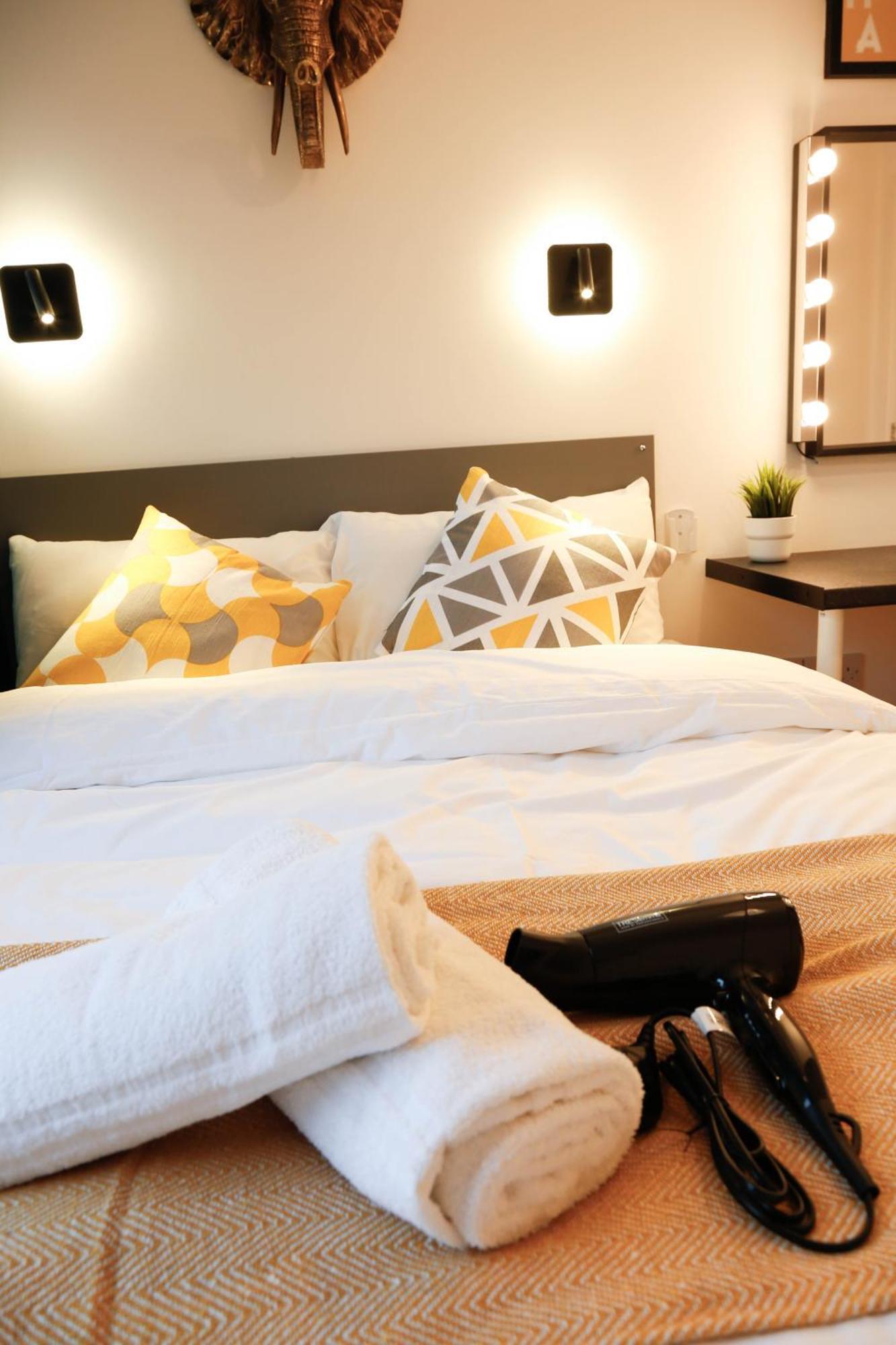 New Luxury Rooms In The Heart Of London Next To Shops, Cafes, Bars & Metro With Shared Bathrooms Екстер'єр фото
